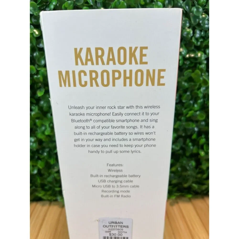 NIB Karaoke Bluetooth Wireless Microphone New In The Box Great Kids Gift music